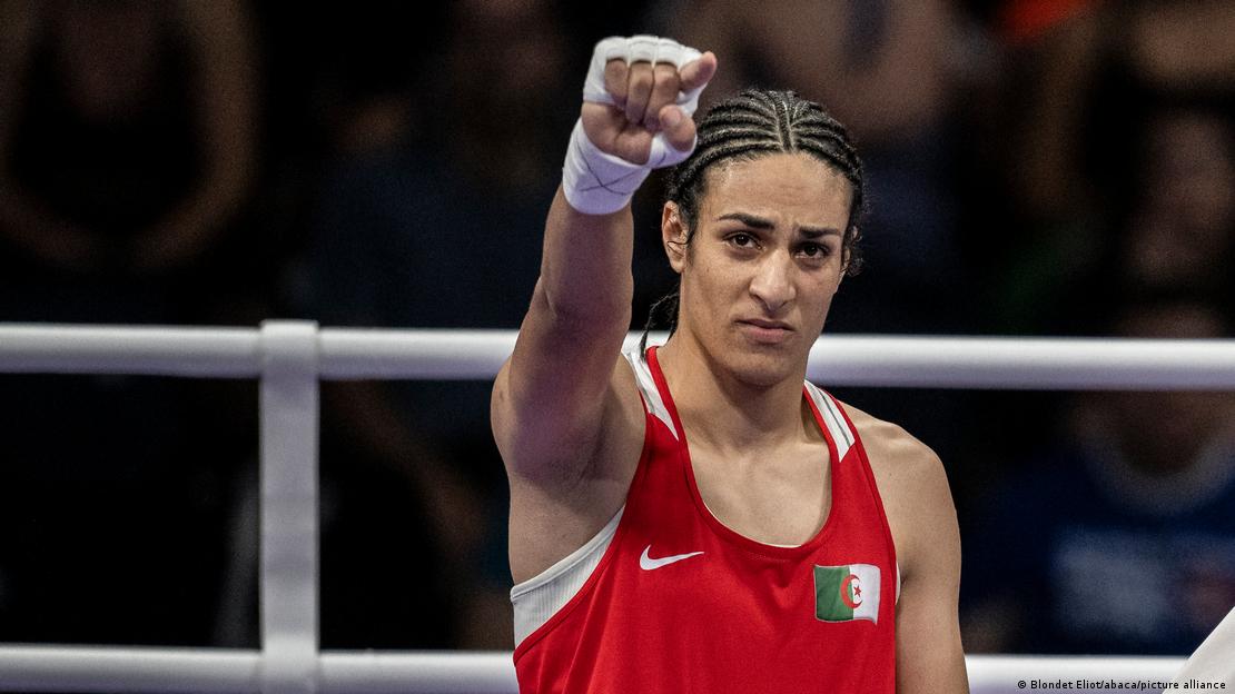 DW تتحقق- ما مدى صحة إقصاء الملاكمة الجزائرية إيمان خليف؟