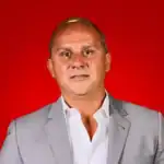 قبلة الحظ وجوارب مقلوبة: طقوس لاعبي كرة القدم الأسطوريين قبل دخول الملعب