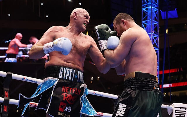 فوري يعود بقوة: البريطاني يكتسح مخمودوف في نزال العودة 5 فوري يعود بقوة: البريطاني يكتسح مخمودوف في نزال العودة