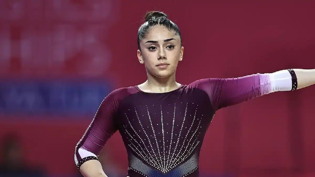 لاعبة الجمباز جينا لروي تلجأ للقضاء بعد تعرضها لحملة تنمر بسبب اختيارها الجزائر 5 لاعبة الجمباز جينا لروي تلجأ للقضاء بعد تعرضها لحملة تنمر بسبب اختيارها الجزائر