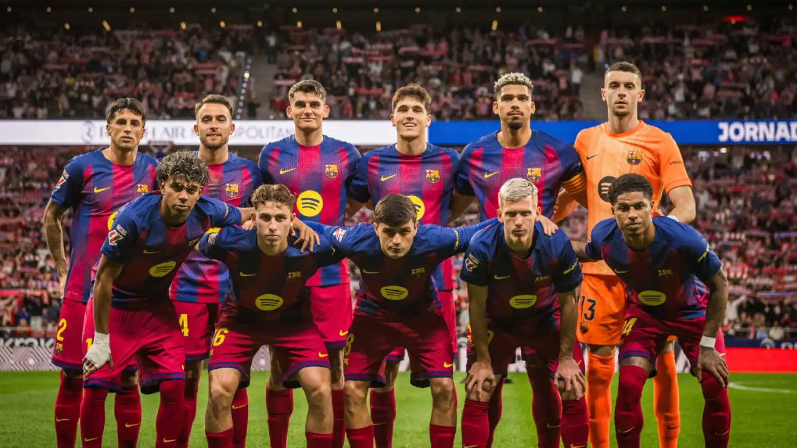 هنري ينصح برشلونة بتعزيز الدفاع لحلم دوري الأبطال 5 لاعبو نادي برشلونة