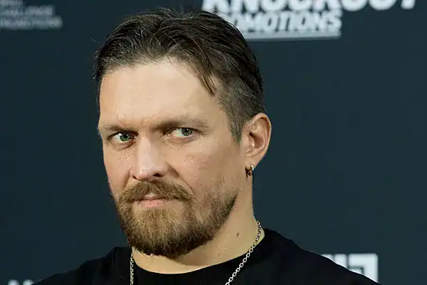 مدرب وايلدر يحذر- ملاكمان قد يهددان هيمنة أوسيك