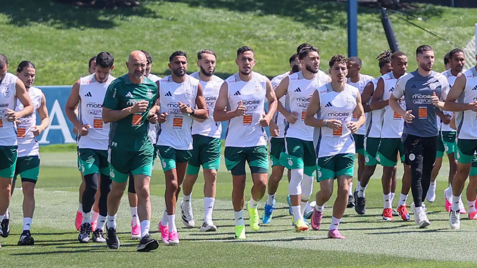الخضر يبدؤون التحضير لمواجهة الأردن في كأس العالم 2026