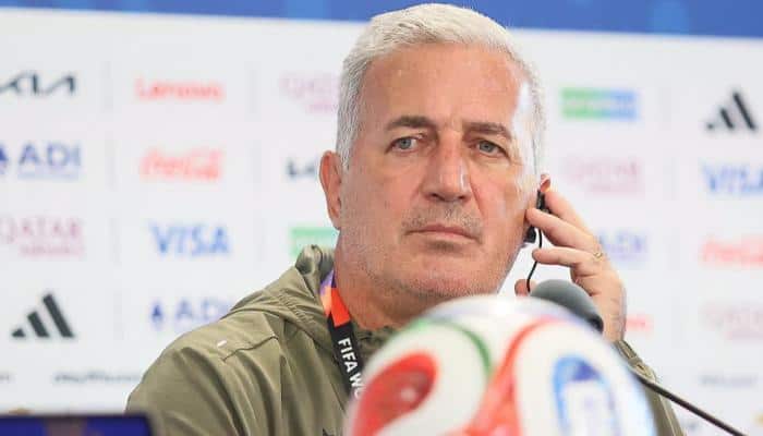 مساعد بيتكوفيتش يثير الجدل بتصريحات لافتة بعد الخروج المونديالي 43 بتصريح غريب.. مساعد بيتكوفيتش يرد على مطالب إقالته من تدريب الجزائر