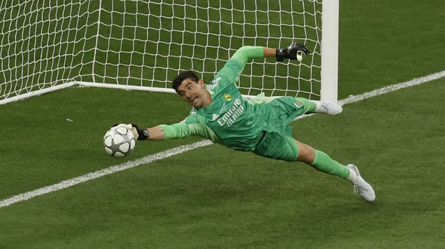 كورтуа يعادل رقم كاسياس ويصبح أول حارس بلجيكي يبلغ مئة مباراة في دوري أبطال أوروبا