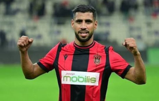 غشة يعد أنصار اتحاد العاصمة بحصد الألقاب هذا الموسم 6 غشة يعد أنصار اتحاد العاصمة بحصد الألقاب هذا الموسم 5