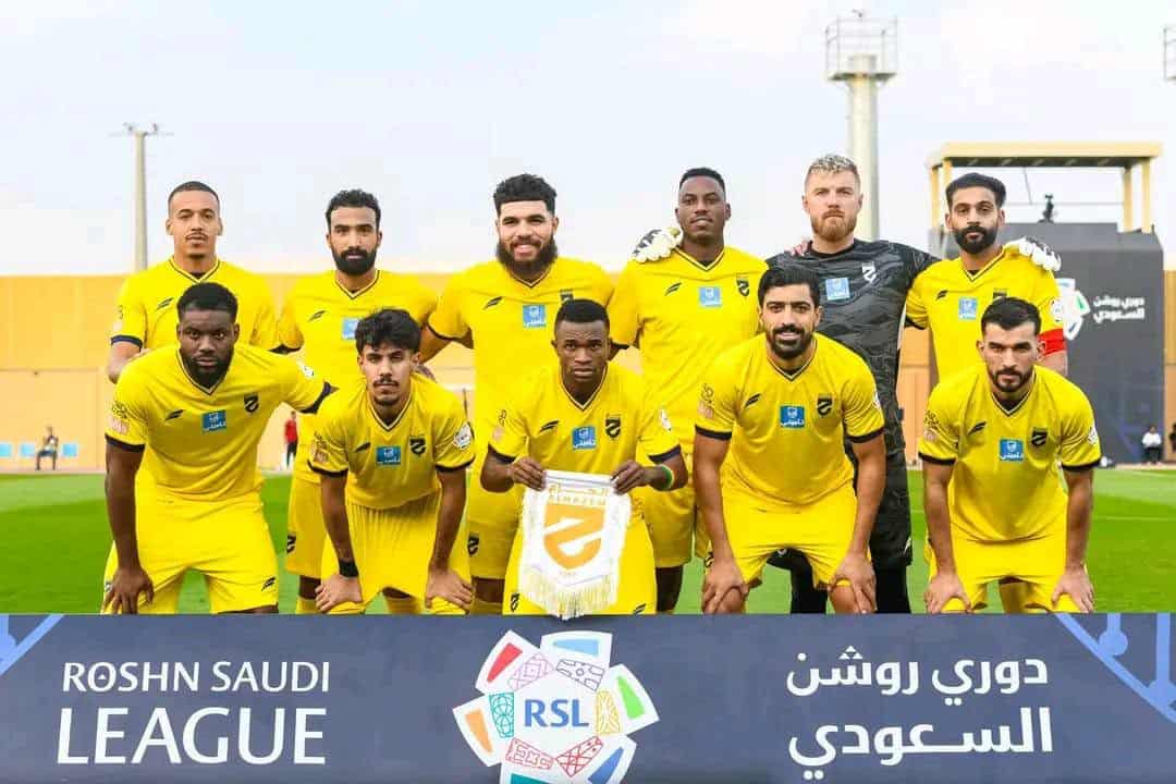 سعيود وبن دبكة يخطفان الأضواء في تعادل الحزم والفيحاء 48 أمير سعيود وسفيان بن دبكة خلال مباراة الحزم والفيحاء في دوري روشن السعودي