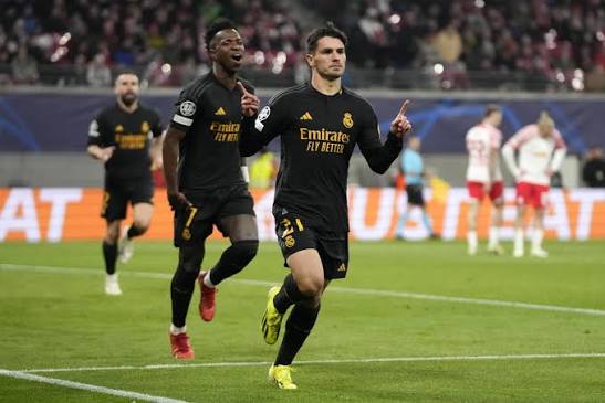 كوفاكس حكمًا لمواجهة ريال مدريد ولايبزيغ 81 كوفاكس حكمًا لمواجهة ريال مدريد ولايبزيغ 80