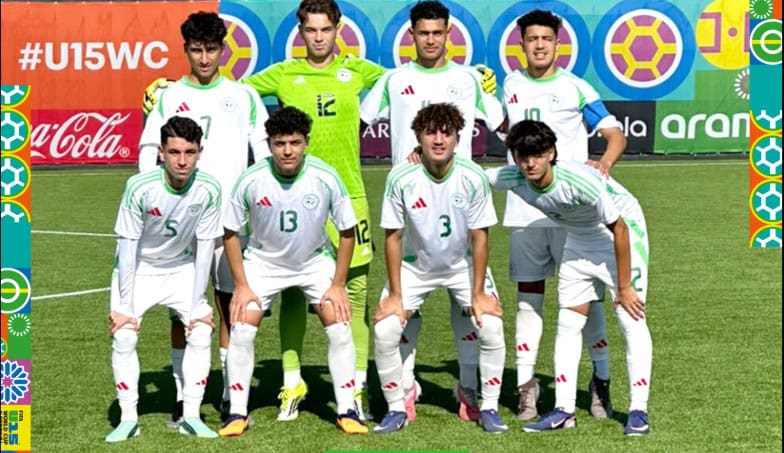 أصاغر الخضر يهزمون مالاوي برباعية ويحققون الفوز الرابع تواليا 45 لاعبو المنتخب الجزائري لأقل من 15 سنة يحتفلون بالفوز على مالاوي في كأس العالم ومهرجان الفيفا