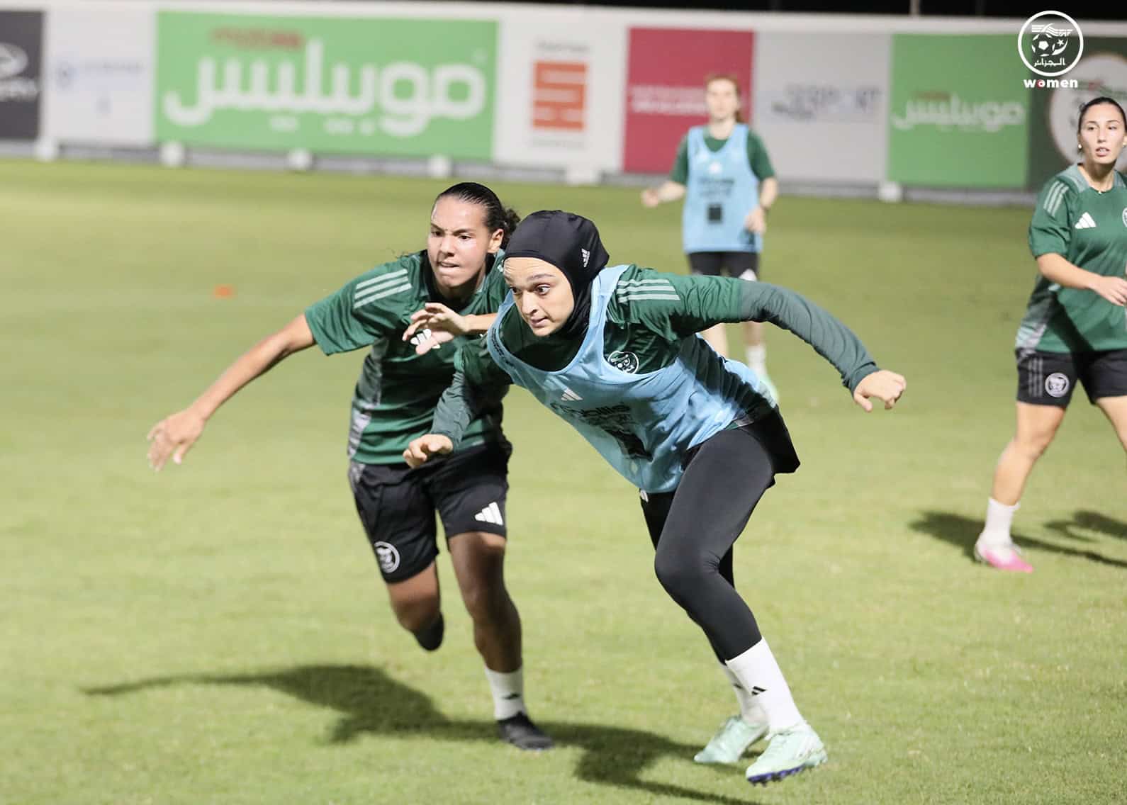 سيدات الجزائر يبدأن تربصا تحضيريا بسيدي موسى قبل مواجهة إفريقيا الوسطى 78 سيدات الجزائر يبدأن تربصا تحضيريا بسيدي موسى قبل مواجهة إفريقيا الوسطى 77