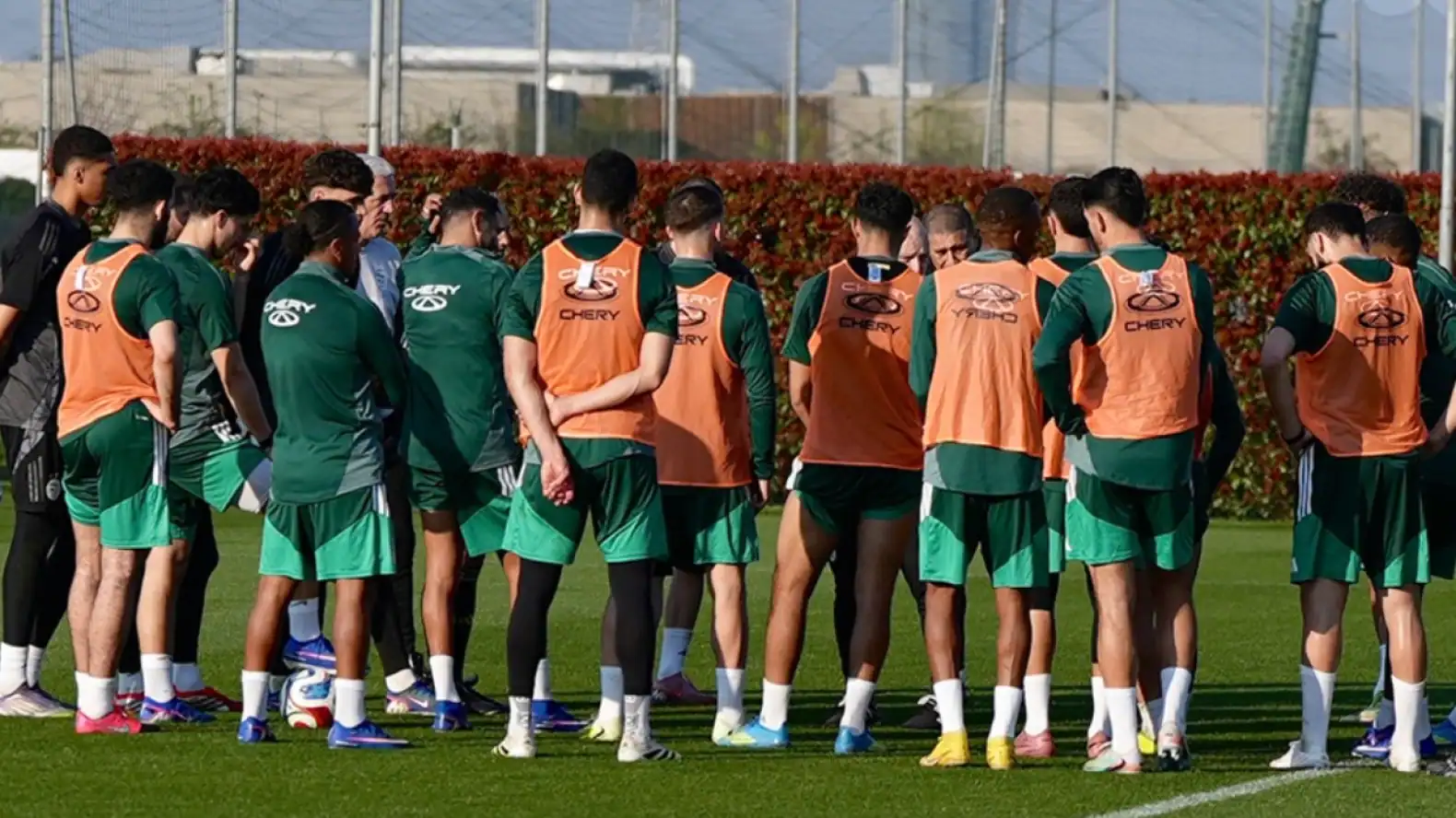 القنوات الناقلة وموعد مباراة الجزائر وغواتيمالا الودية 5 القنوات الناقلة وموعد مباراة الجزائر وغواتيمالا الودية