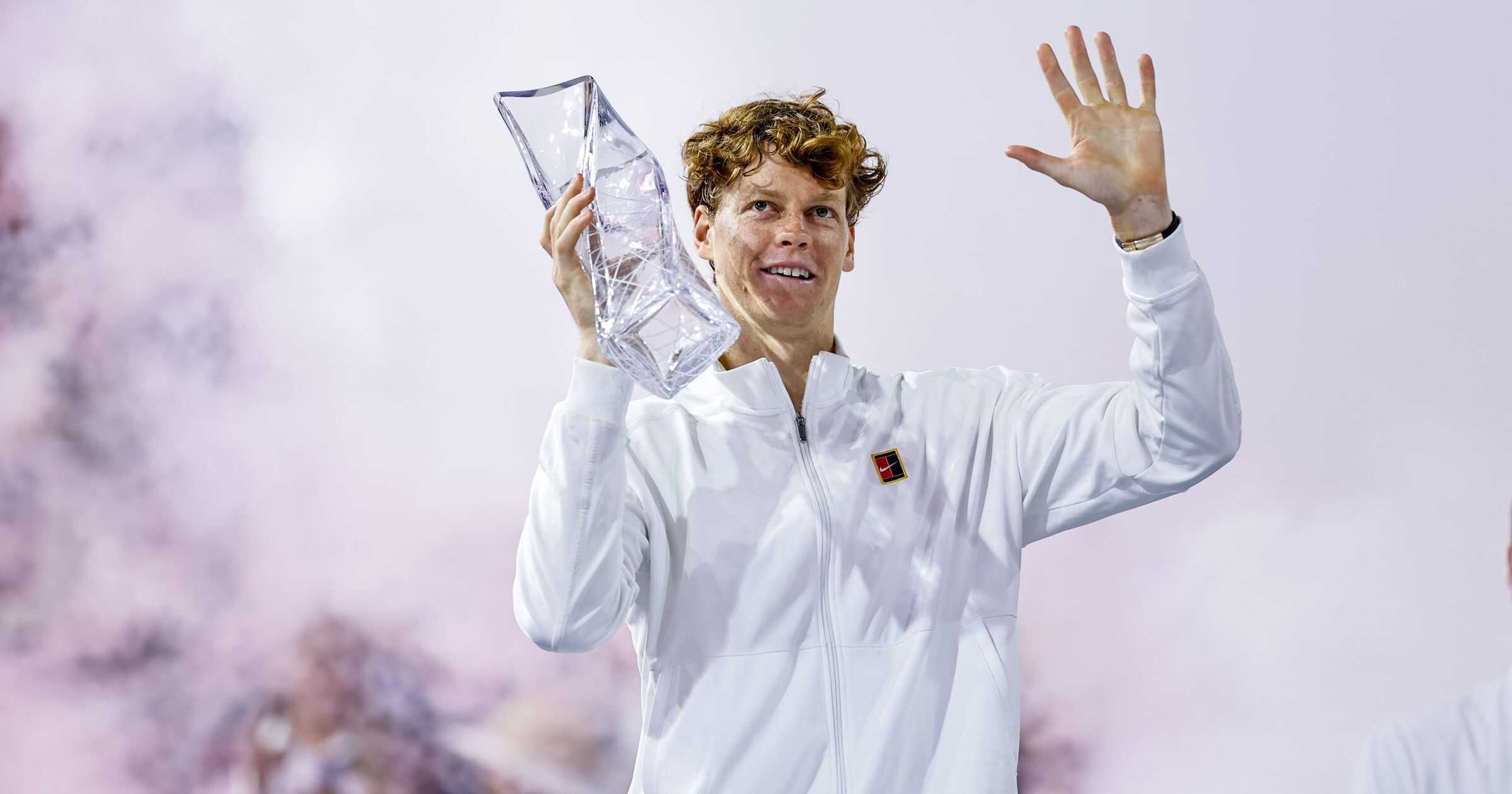 سينر يصنع التاريخ ويشعل الصراع مع ألكاراز بثنائية “Sunshine Double” 5 سينر يصنع التاريخ ويشعل الصراع مع ألكاراز بثنائية “Sunshine Double”