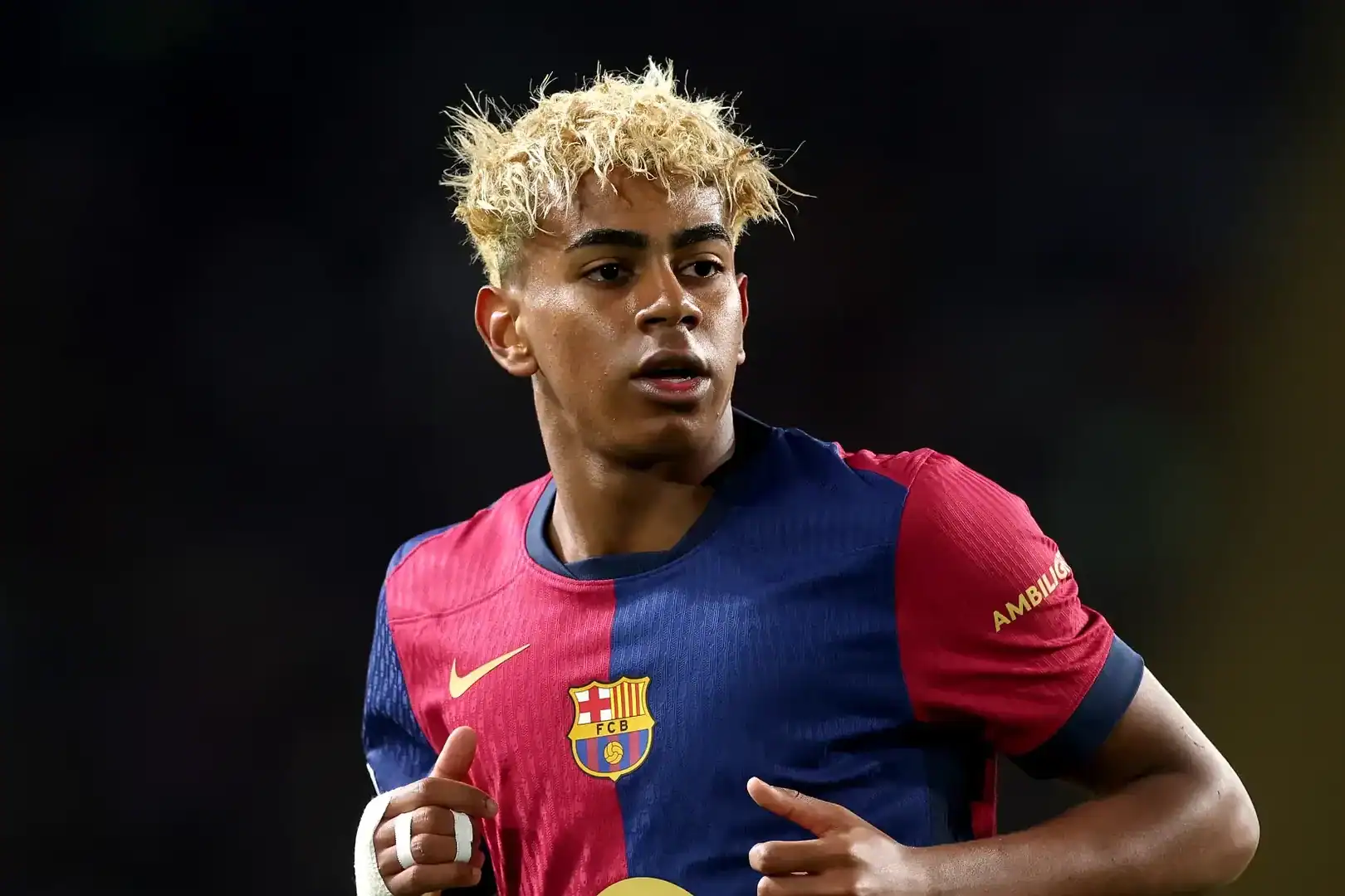 يامال يندد بالهتافات العنصرية في مباراة إسبانيا ومصر والشرطة تفتح تحقيقًا 5 يامال يندد بالهتافات العنصرية في مباراة إسبانيا ومصر والشرطة تفتح تحقيقًا